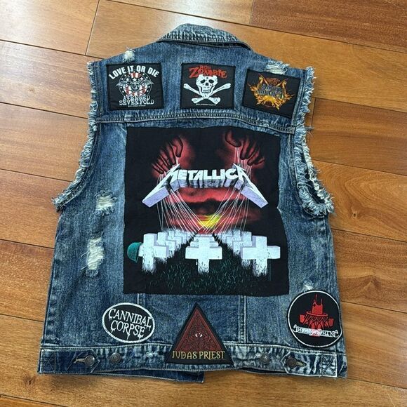 Pistola Metal Battle Vest Cannibal Jvdas Priest Bands Embroidered Patches Sz L - Picture 2 of 11